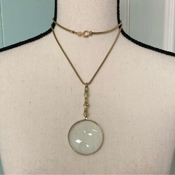 EUC Rare Vintage Accessocraft NYC Magnifying Glass Pendant Gold Tone Metal - Picture 13 of 13